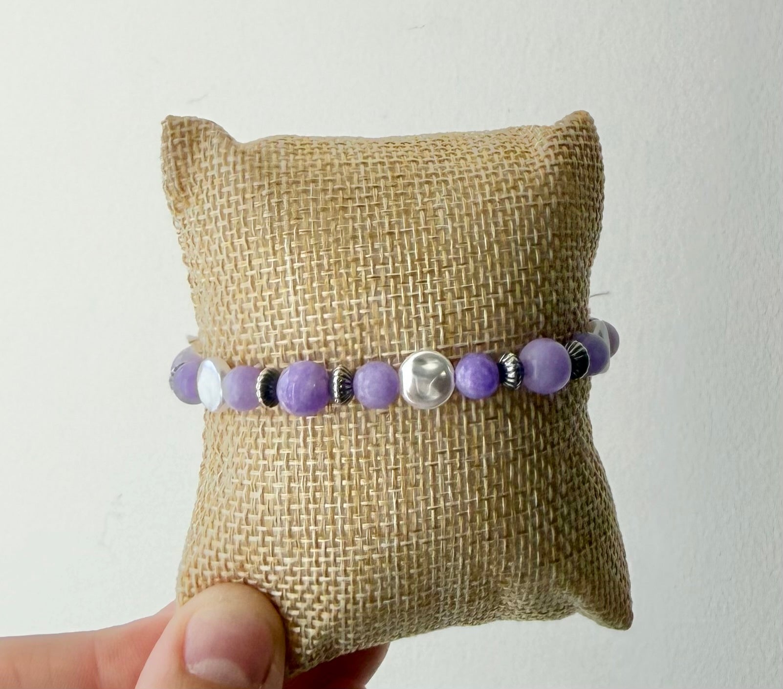 Lilac stretch bracelet