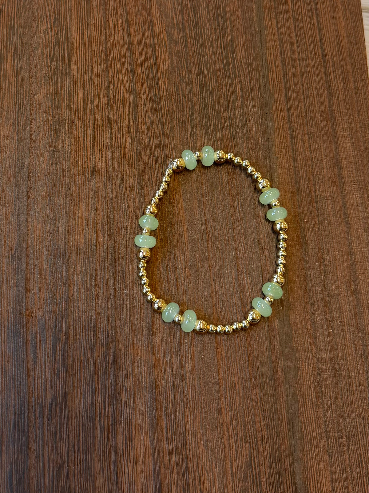 Stretchy gold bracelet