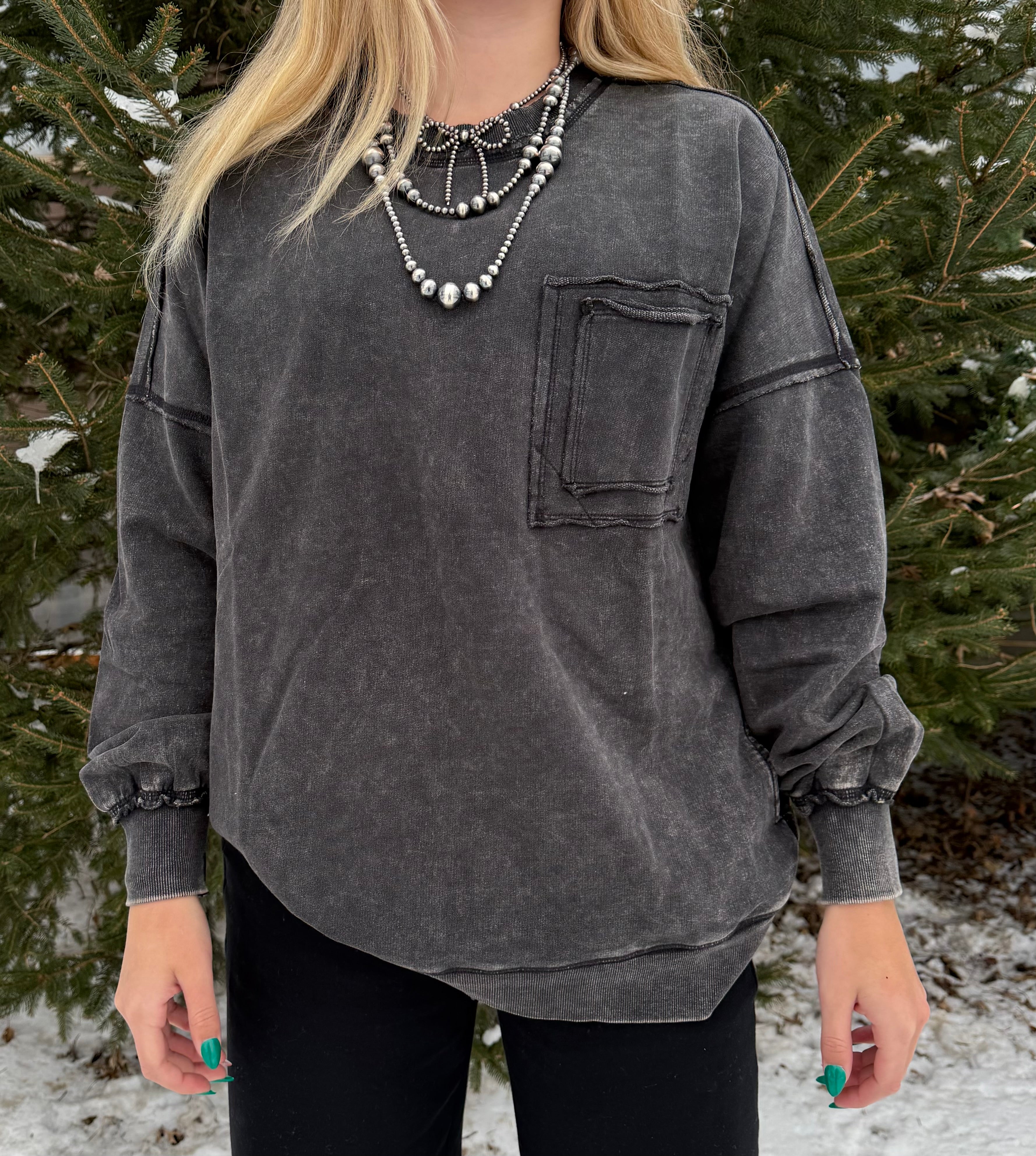 Black washed pullover oversized sweatshirt